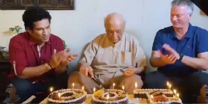 Sachin, Waugh Celebrate 100th Birthday of India’s oldest living first-class player