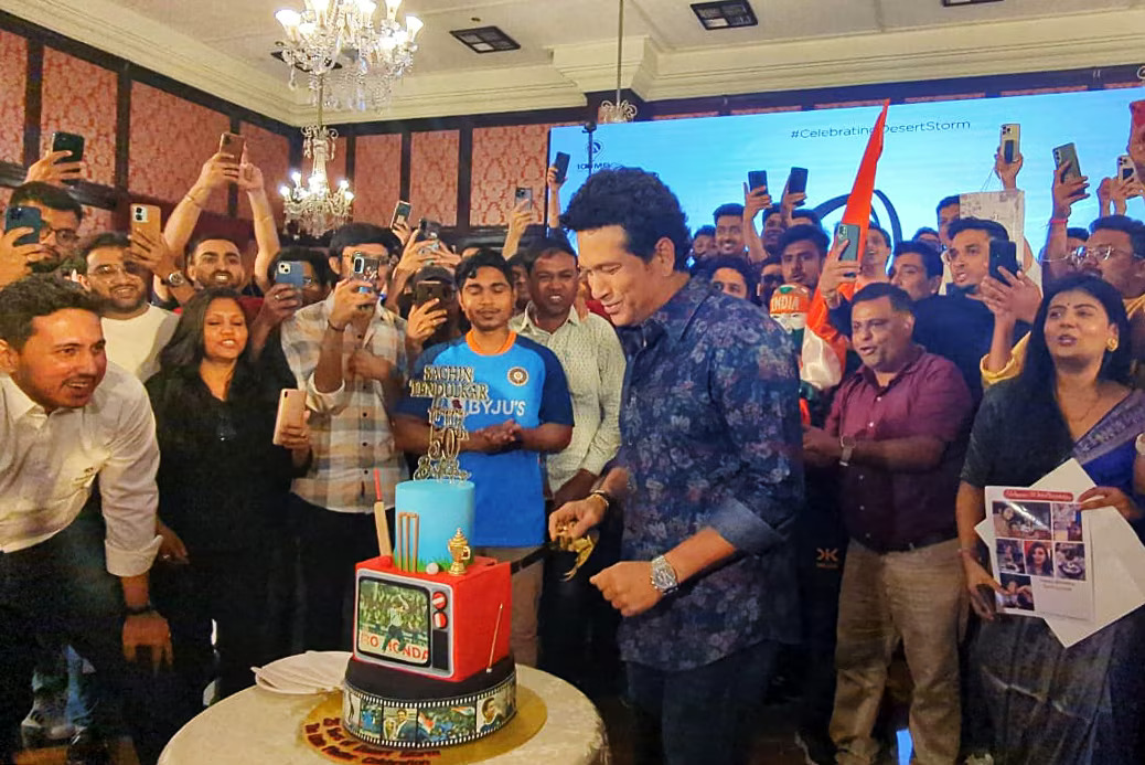 Sachin Tendulkar Cuts Cake To Celebrate 25 Years Of His Historic ‘Desert Storm’ Innings Against Australia